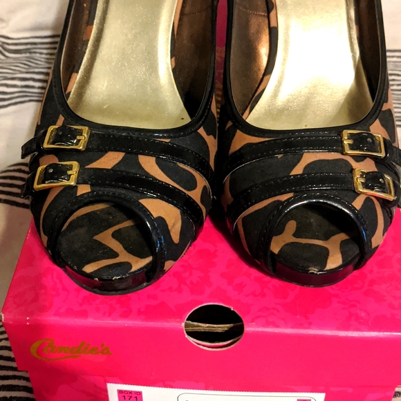 Drue Print Candies High Heels - Picture 2 of 5